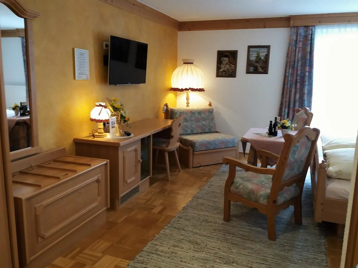 Landgasthof/Landhaus Waldlust Bischofsgrün 3*,